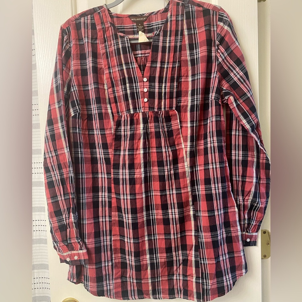 Bit & Bridle Plaid Long SleeveV-Neck Shirt Size Medium